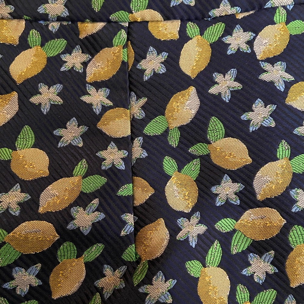 J. Crew Jacquard Lemon and Floral Trumpet Skirt, Size 4 - Picture 9 of 13